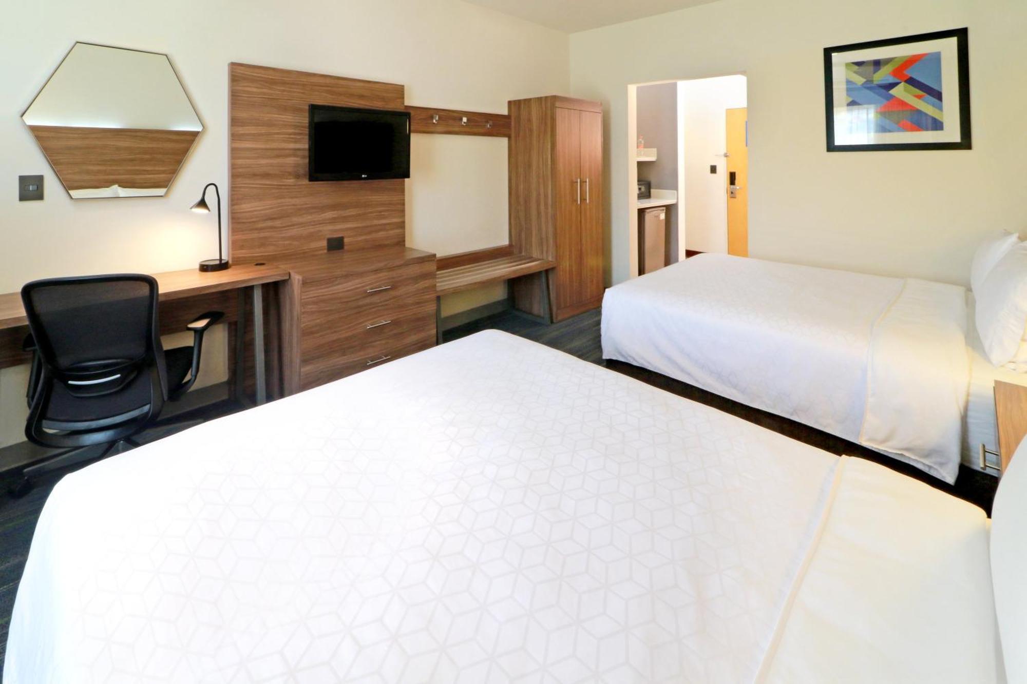 Deluxe Double Room Two Double Beds Non-Smoking,1709976274:JPEG